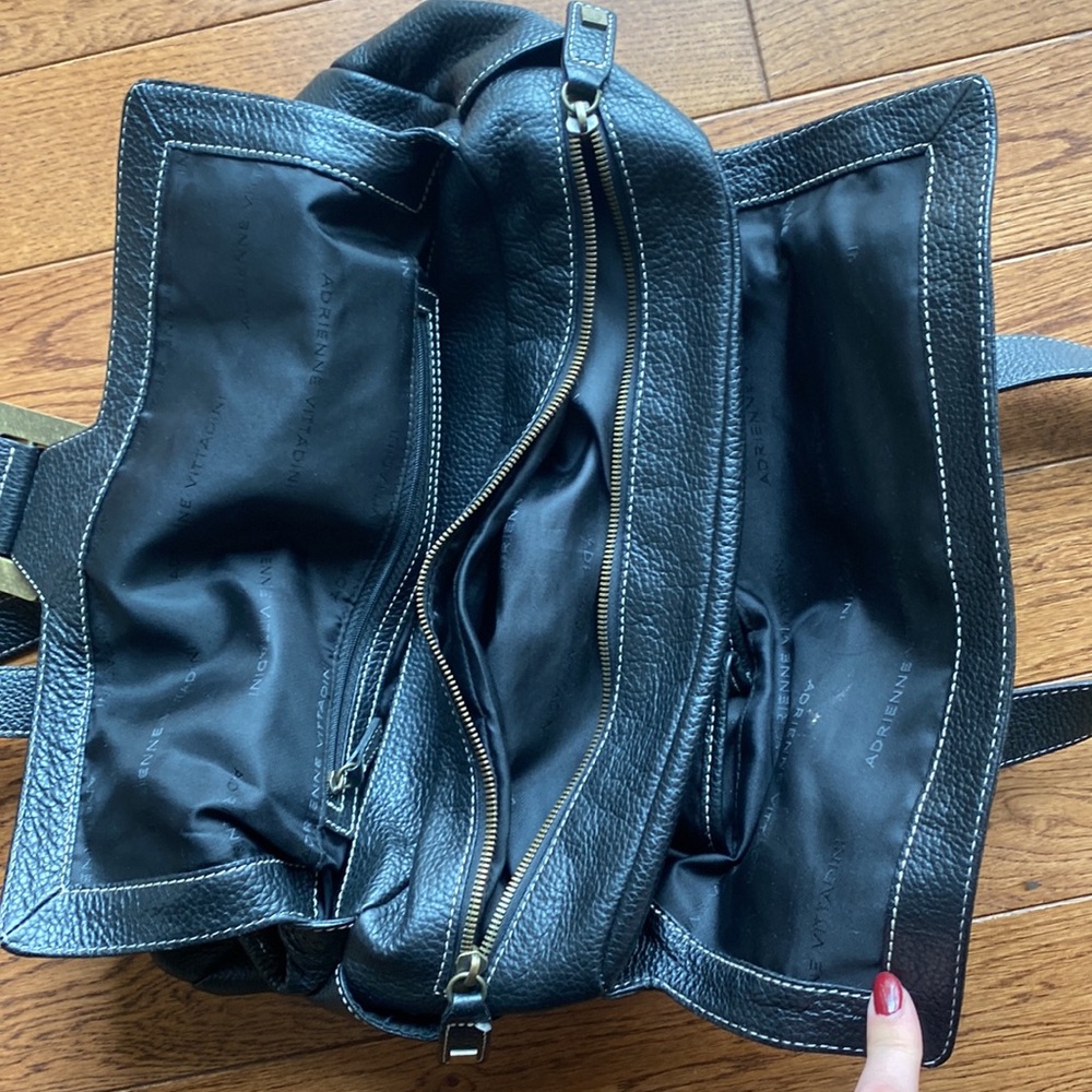 Adrienne Vittadini Handbag - Picture 8 of 12